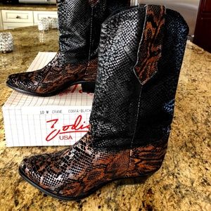 EUC VTG Black/Brown Suede Cowboy Boots